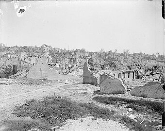 La commune en ruines, le 5 juin 1917.