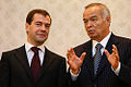 Beliau dengan Dmitry Medvedev di Tashkent, 2009