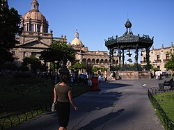 A Plaza de Armas a székesegyházzal