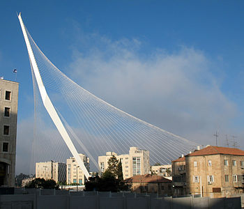 Chords Bridge for pedestrians and train. Jalankulku- ja rautatiesilta, Jerusalem, Israel (2008)