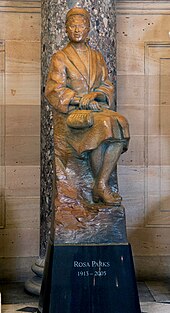Photographie de la statue de Rosa Parks dans le National Statuary Hall Collection.