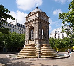 Place Joachim-du-Bellay und die Fontaine des Innocents im Zentrum des quartier des Halles