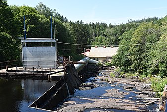 Hjälltorpsfallet med kraftstation.