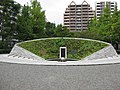 Memorial para as vítimas dos ataques aéreos de Tóquio no Parque Yokoamicho