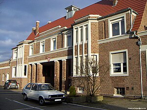 Voormalig brandweergebouw[2] (bouwjaar 1926)