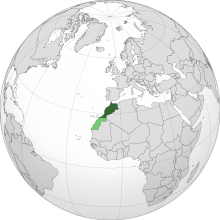 شمال مغربی افریقہ میں مراکش کا مقام گہرا سبز: مراکش کا غیر متنازع علاقہ ہلکا سبز: مغربی صحارا، ایک علاقہ زیادہ تر مراکش نے دعویٰ کیا اور قبضہ کیا بطور اس کے جنوبی صوبے[ا]