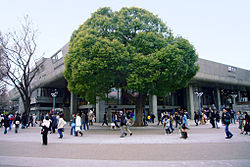 東京文化会館（東京都台東区）