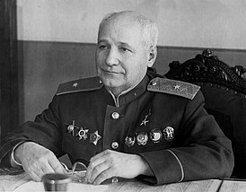 Генерал-майор авиационно-технической службы А. Н. Туполев, 1944