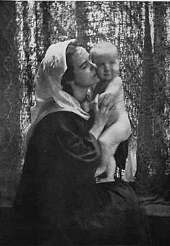 Мати і дитя, прибл. 1901