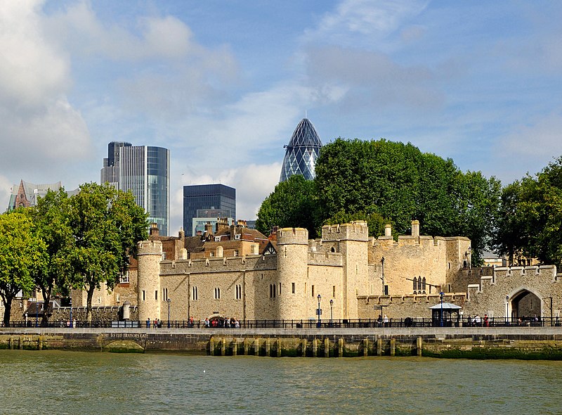 File:The Traitors' Gate. Tower of London, GB.jpg