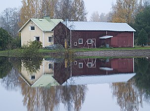 بہار کے موسم میں ، فن لینڈ میں ایک فلیٹ پڑے ہوئے علاقے آسٹروبوتھنیا میں سیلاب کافی عام ہے۔ جنوبی اوسٹروبوتنیا کے الماجوکی میں سیلاب سے گھرا ہوا مکان۔