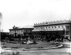 Plaza Calderón de la Barca in 1899 with Hotel de Oriente and La Insular Building.
