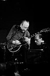 Les Paul performing at Iridium Jazz Club in New York City in 2008