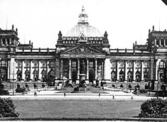 Le palais du Reichstag en 1932.