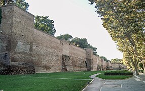 Mur d'Aurélien à Porta Metronia.