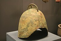 Bronze helmet, Zhou dynasty