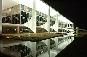 Reflecting pool of the Palácio do Planalto (Planalto Palace), in Brazil's modernist capital city Brasília