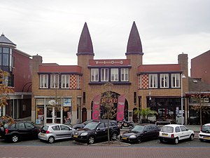 Winkels (voormalige VIOS-garage, architect Bangert)