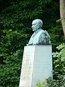 Buste de Léon Guignard.