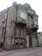 Osman Mirzəyevin yaşadığı ev. Mirzağa Əliyev küçəsi 102 (1916-cı ildə tikilib)[5] 2016-cı ildə sökülüb[14]