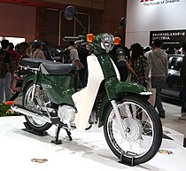 Mijlpaal: De Honda C 100 Super Cub werd in 1958 gepresenteerd en is de meest verkochte (meer dan 60 miljoen) motorfiets ter wereld.