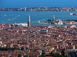 Ang lungsod ng Venecia