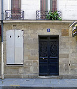 No 6 : maison où demeurèrent Baudelaire et Jean-Baptiste Coffinhal.