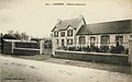 L'école communale de Lanmeur vers 1930 (carte postale Villard).