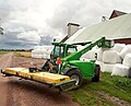 Merlo Multifarmer (version agricole) équipé d'un broyeur à l'arrière, 2007.