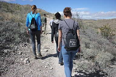 "The University of Arizona Geo Club on a field trip tied to Wikipedia articles on geology"