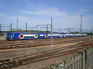 Z 20698 en nouvelle livrée Transilien à Moret-sur-Loing (Seine-et-Marne).