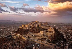 20-09-27_01_Al-Qahira_Castle,_Taiz_(50393755836)