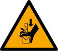 W030: Warnung vor Quetschgefahr der Hand zwischen Werkzeugen einer Presse