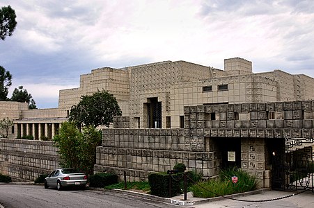 Ennis House in Los Angeles, by Frank Lloyd Wright (1924)