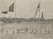 Sinh viên Đại học Hà Nội chào cờ Đại Pháp và Đại Nam năm 1942