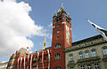 Rathaus und Turm mit Sgraffito zur Schlacht bei Marignano