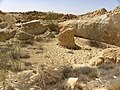 Остатки набатейской цистерны к северу от махтеша Рамона, южный Израиль