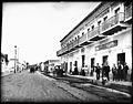 1905 Panorama de calle del muelle.