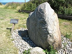 Рунічний камінь у Гедсері