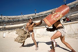 Spettacolo gladiatorio a Nîmes (2005).