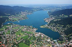 Luftfoto af søen med Ringsee-Insel