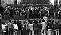 خبرنگاران عکاسی که روز پایانی اولین مهمانی PCE در کاسا د کامپو در مادرید را پوشش می‌دهند. ۱۹۷۸.