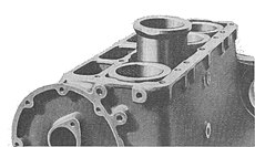De natte cilindervoering staat rechtstreeks in contact met de koelvloeistof en kan relatief eenvoudig worden verwijderd