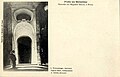 Carte postale Magasins Réunis représentant la porte en grès émaillé de Rambervilliers de la nouvelle entrée sur la place Saint Jean, début XXe siècle.
