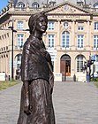 Bronze Statue of Modeste Testas, Ethiopian woman enslaved by two বর্দো plantation owners