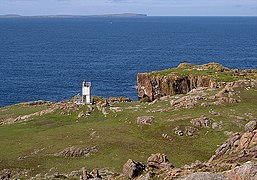 Muckle Roe Lighthouse looking west