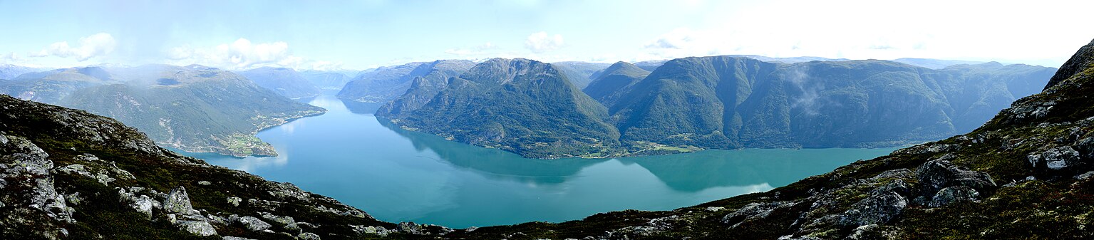 Panorama Lustrafjorda, pogled z gore Molden