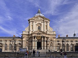 Iglesia de Val-de-Grâce (1624-1669), de Louis Le Vau.