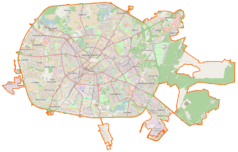 Mapa konturowa Mińska, blisko centrum na lewo znajduje się punkt z opisem „Białoruski Uniwersytet Państwowy”