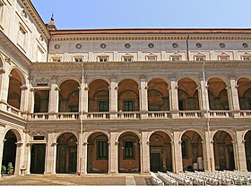 Cour du Palazzo della Sapienza